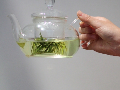 喝茶的好處和壞處分別是什么，長(zhǎng)期喝茶有什么危害？