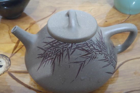 沖泡肉桂用紫砂壺還是蓋碗，武夷巖茶肉桂可以用紫砂壺沖泡嗎？