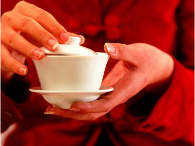 鐵觀音的泡法，水溫100°C最佳第一泡不能喝