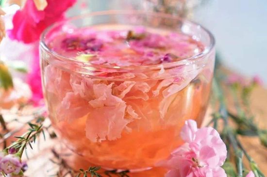玫瑰花的最佳搭配，喝玫瑰花茶搭配什么喝好？