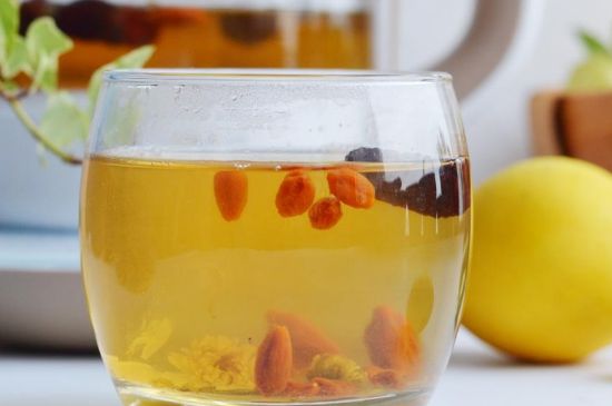 菊花茶的最佳搭配有哪幾樣，菊花茶和什么搭配喝效果好？