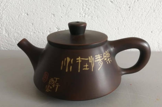 四大名陶哪個(gè)泡茶最好，中國(guó)四大名陶主要泡什么茶？