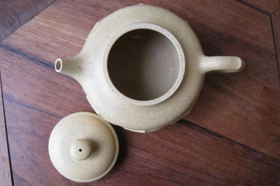 本山綠泥怎么分辨真假，真正的本山綠泥紫砂壺怎么鑒別？