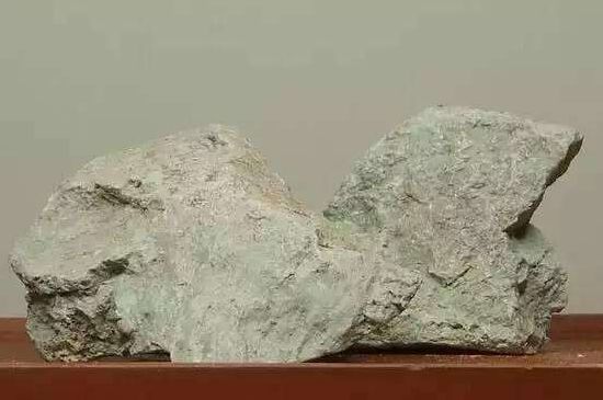 本山綠泥怎么分辨真假，真正的本山綠泥紫砂壺怎么鑒別？