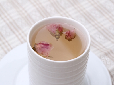 干玫瑰花泡前需要洗嗎，泡玫瑰花需要洗一下嗎？