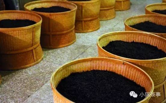 怎樣炭焙巖茶？揭秘武夷巖茶的炭焙技藝