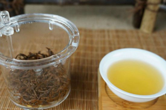 300塊錢(qián)的金駿眉能喝嗎，兩三百多金駿眉和一千多區(qū)別