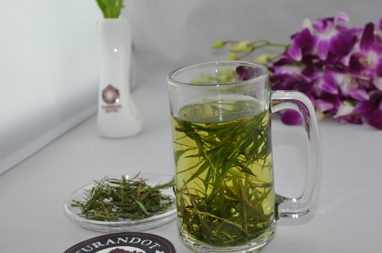 竹葉青茶泡不立起來(lái)怎么回事，竹葉青茶怎么泡立起來(lái)