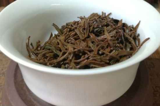 正山小種適合女人喝嗎，女人經(jīng)常喝正山小種茶好嗎