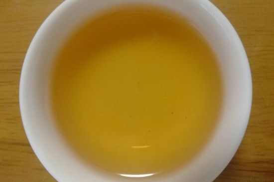 肉桂茶和大紅袍哪個(gè)貴，武夷山肉桂與大紅袍的價(jià)格比較