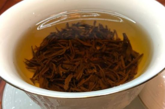 女人晚上喝紅茶好嗎，女人紅茶啥時(shí)候喝最好？