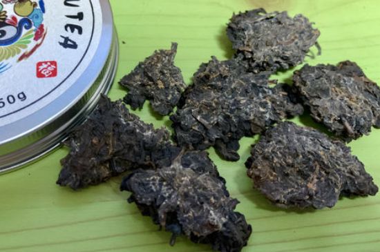 怎么知道涇渭茯茶是否變質，茯磚茶金花和發(fā)霉的區(qū)別