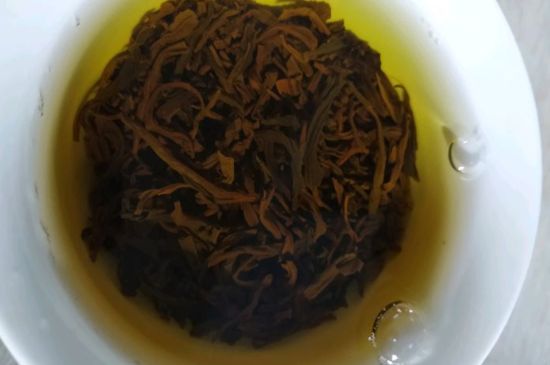 正山小種很細(xì)還很黑亮，正山小種越細(xì)越好嗎