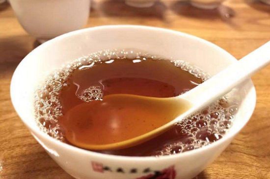 肉桂茶和大紅袍哪個(gè)貴，武夷山肉桂與大紅袍的價(jià)格比較