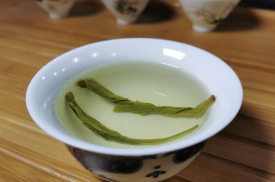 什么綠茶茶葉唇齒留香，哪個(gè)品種綠茶香氣好？