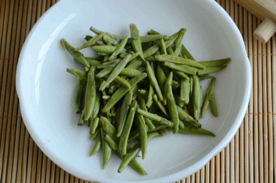 雀舌和竹葉青的區(qū)別，雀舌對比竹葉青圖片