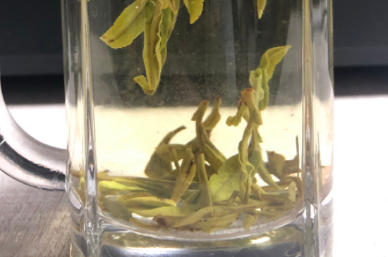 西湖龍井茶頭采和二采區(qū)別，明前龍井一采和二采什么味道？